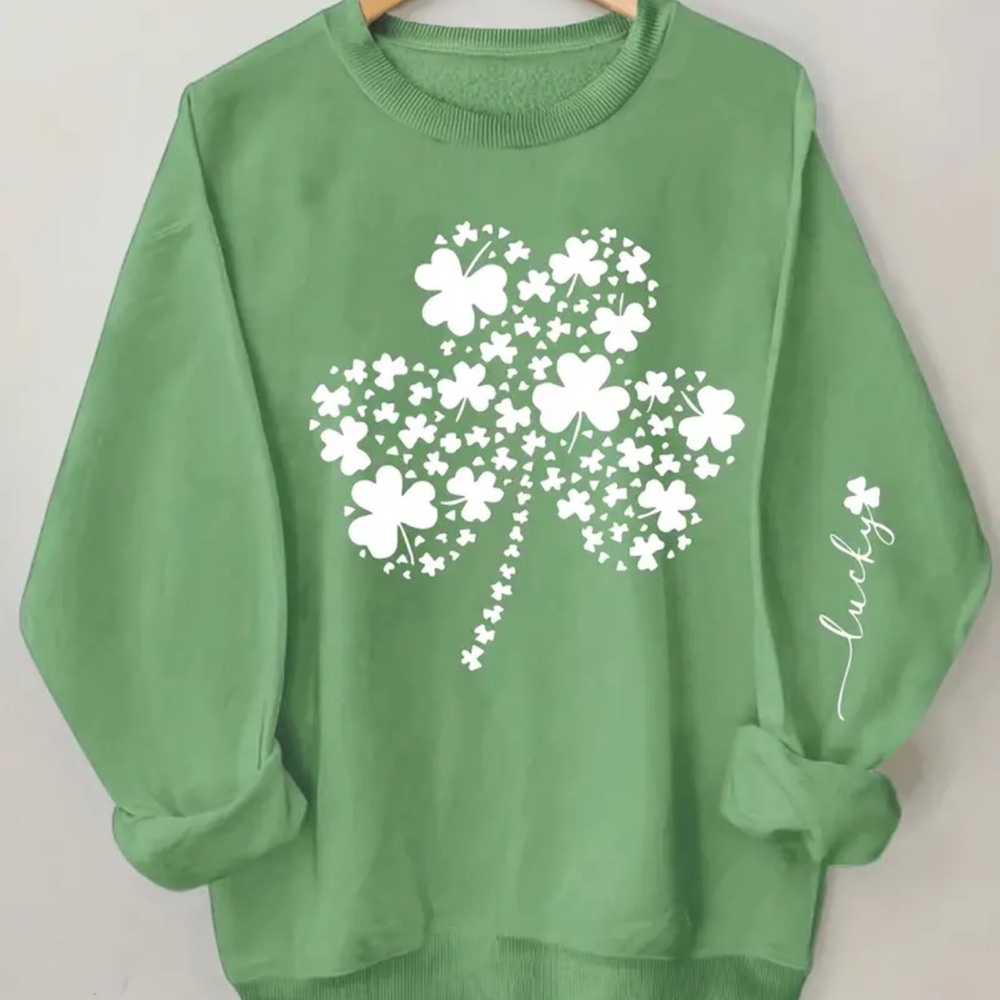 Green Shamrock Crew Neck Sweater ☘️